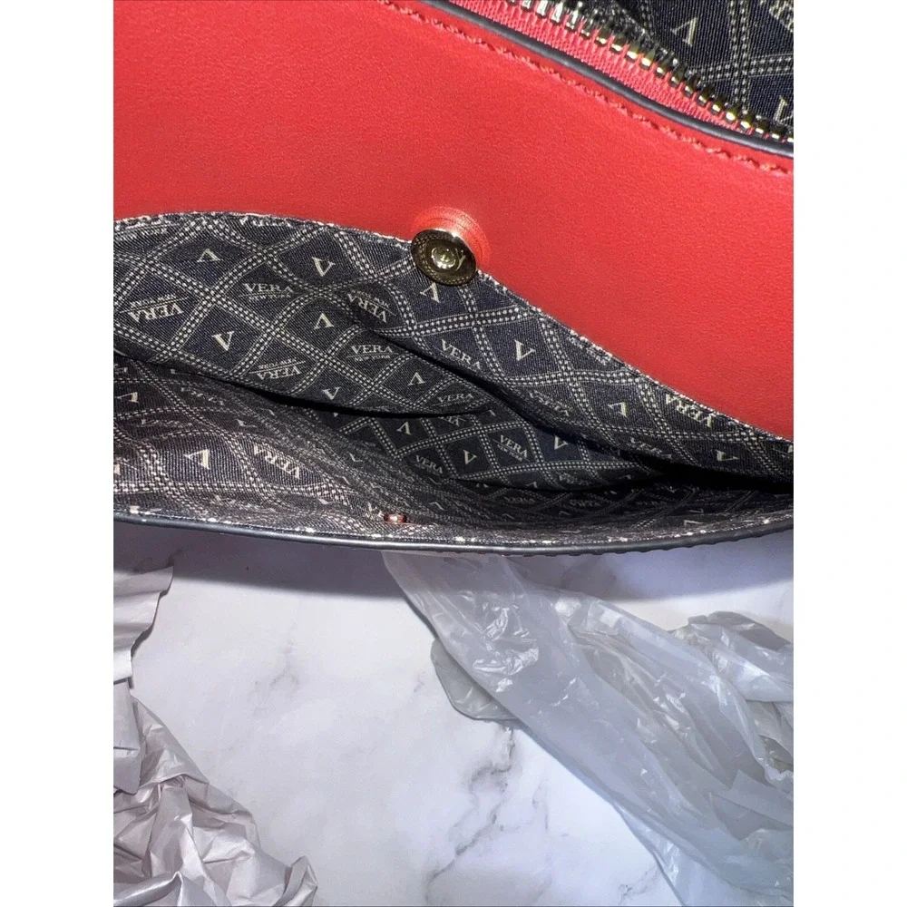 Vera New York purse, Style Name: Lizzy‎ Hobo Style. Red ✅ Excellent Condition